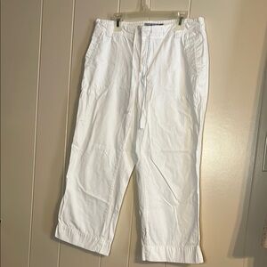 Old Navy White Capris